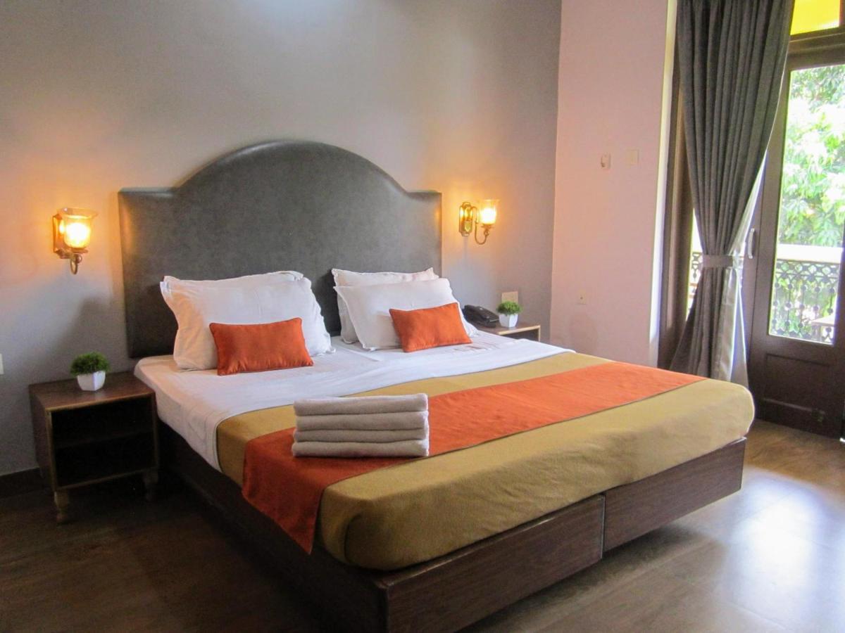 Carina Beach Resort Бенаулим Экстерьер фото